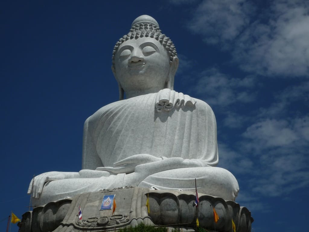 Le Big Buddha de Phuket est une impressionnante statue